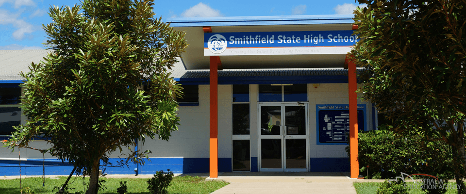 Eingang zur Smithfield SHS in Cairns in Australien